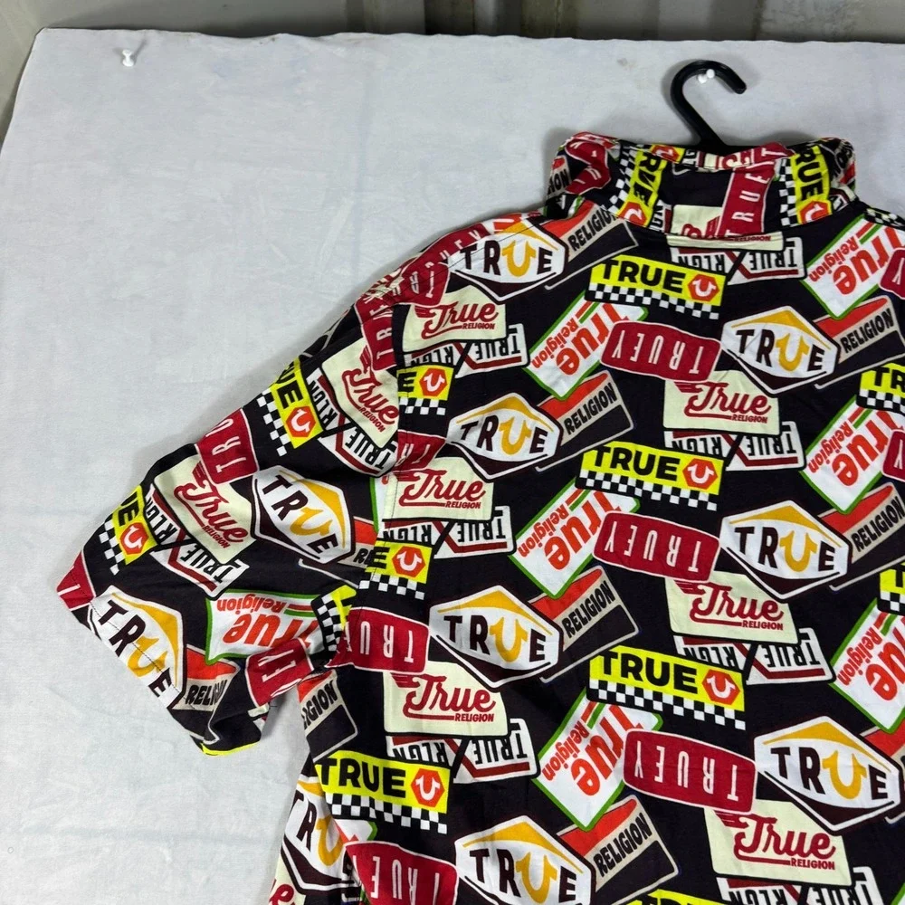 NWT True Religion Mens Button Up Camp Shirt Black All-Over Print Short Sleeve XL